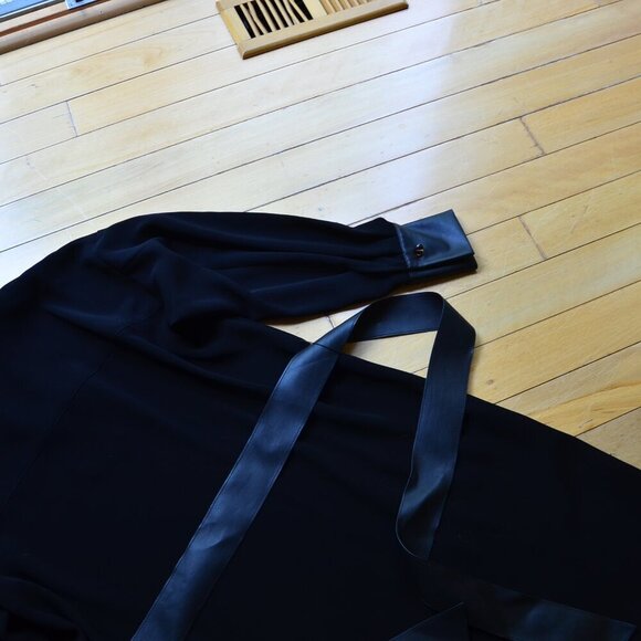 Vince Long Sleeve Belted Slit Neck Dress Size S Black NWT - Picture 7 of 12